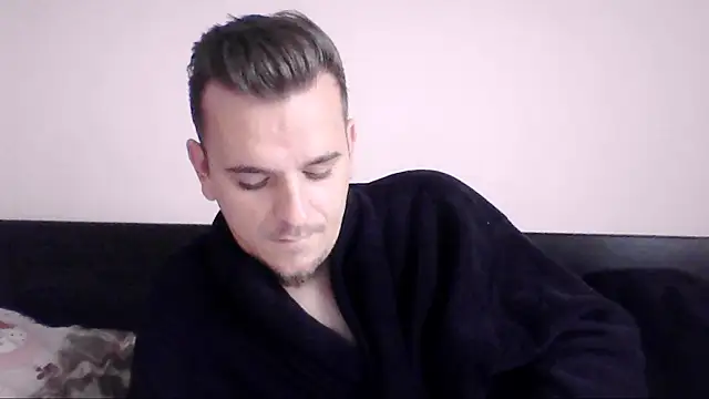 Snapshot of Huge_cock22cm chatting on October 3, 2025, 8:55 am Huge cock22cm online show from October 3, 2025, 8:55 am