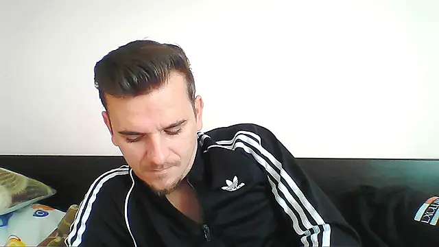 Snapshot of Huge_cock22cm chatting on October 12, 2025, 7:40 am Huge cock22cm online show from October 12, 2025, 7:40 am