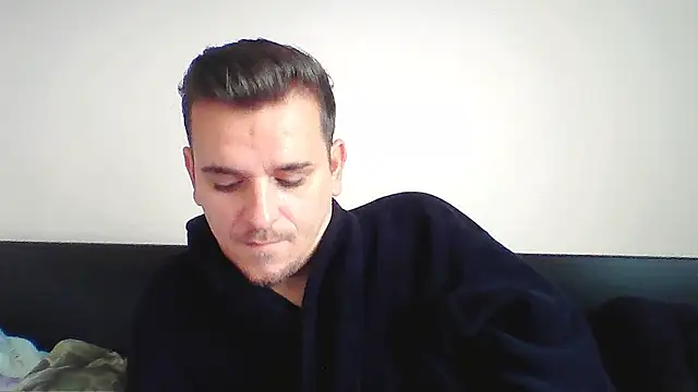 Snapshot of Huge_cock22cm chatting on November 7, 2025, 8:25 am Huge cock22cm online show from November 7, 2025, 8:25 am