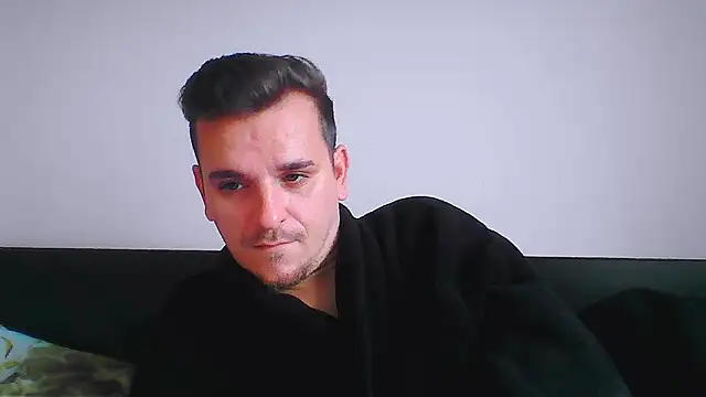 Snapshot of Huge_cock22cm chatting on November 10, 2025, 9:19 am Huge cock22cm online show from November 10, 2025, 9:19 am