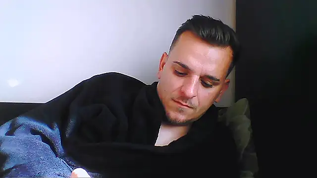 Snapshot of Huge_cock22cm chatting on November 13, 2025, 11:42 am Huge cock22cm online show from November 13, 2025, 11:42 am