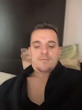 Huge cock22cm online show from February 24, 2026, 1:09 pm