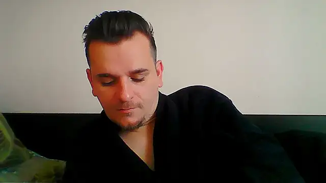 Huge cock22cm online show from April 23, 2026, 6:47 am
