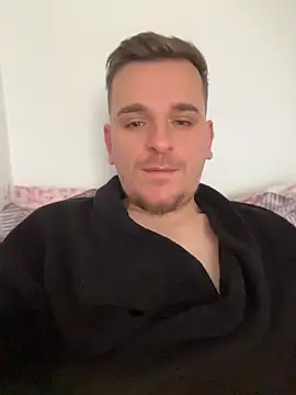 Huge cock22cm online show from May 8, 2026, 4:51 am