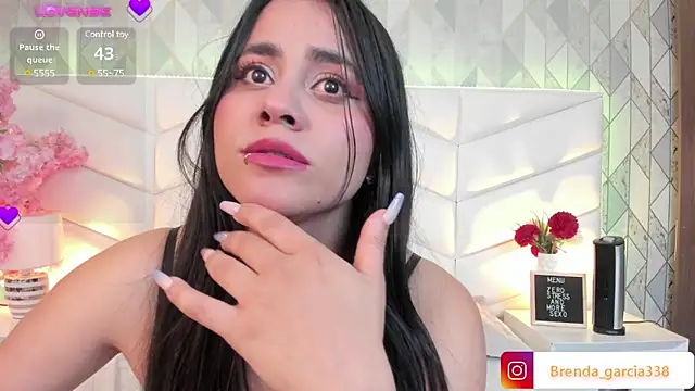 Brenda Garcia online show from December 18, 2024, 10:24 pm
