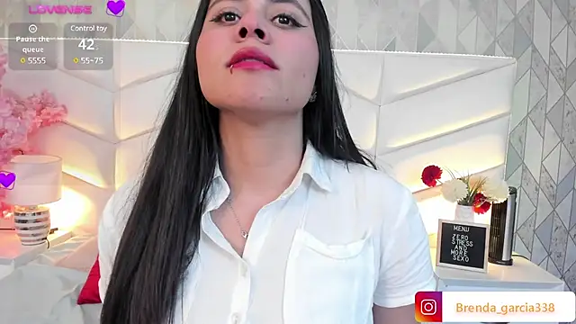 Brenda Garcia online show from December 23, 2024, 11:39 pm