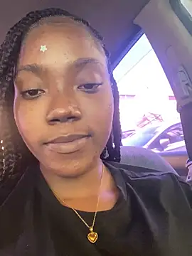 Snapshot of NillaMontana chatting on January 29, 2025, 7:43 pm NillaMontana online show from January 29, 2025, 7:43 pm