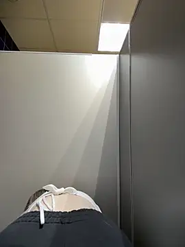 littlebitchess online show from December 22, 2025, 3:25 am