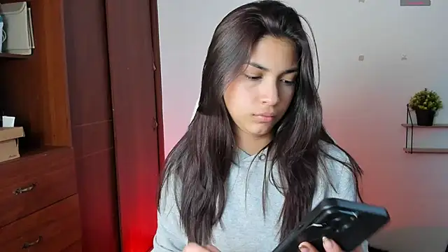 hookriilsyy online show from January 11, 2025, 7:06 am