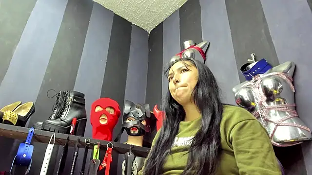 LucyStrike  online show from February 18, 2025, 10:47 pm