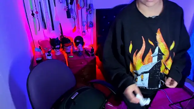 LucyStrike  online show from January 7, 2026, 12:35 am