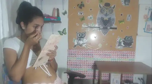 Snapshot of KamileLatinasexy chatting on January 19, 2025, 9:02 pm KamileLatinasexy online show from January 19, 2025, 9:02 pm