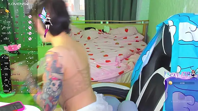 folinskayyya online show from December 15, 2025, 5:23 am