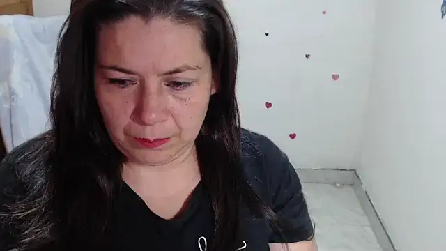 lilisa777 online show from April 24, 2026, 11:29 pm