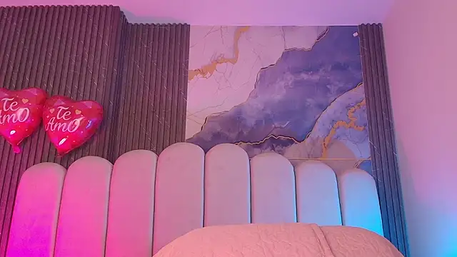 Snapshot of hot_dione chatting on February 23, 2026, 7:22 pm hot dione online show from February 23, 2026, 7:22 pm