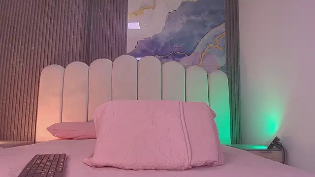 Snapshot of hot_dione chatting on March 17, 2026, 7:17 pm hot dione online show from March 17, 2026, 7:17 pm