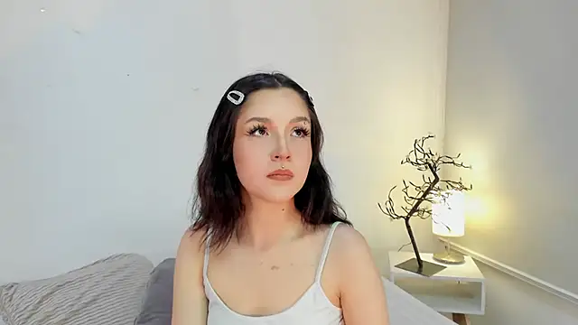 isa molly online show from January 17, 2025, 9:50 pm