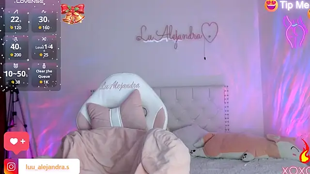 alee lenoxx online show from December 19, 2024, 10:13 am