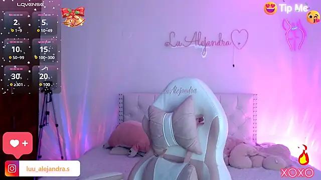 alee lenoxx online show from December 20, 2024, 5:14 am