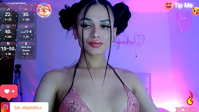 alee lenoxx online show from January 4, 2025, 2:03 am