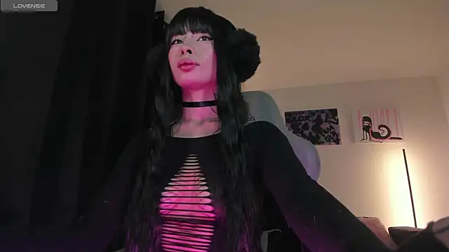 satanbabee online show from April 29, 2026, 11:44 pm
