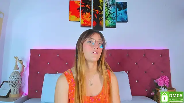 Ruth harvey  online show from September 13, 2025, 12:49 pm