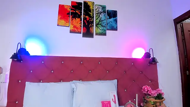 Ruth harvey  online show from November 30, 2025, 1:48 pm