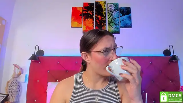 Ruth harvey  online show from December 16, 2025, 2:11 pm