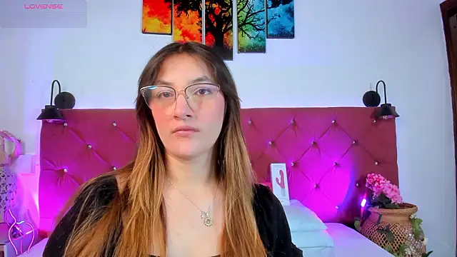 Ruth harvey  online show from February 3, 2026, 1:38 pm