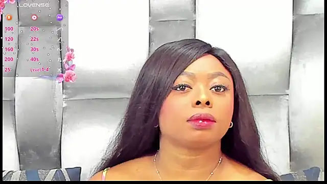 CamilaBenitez online show from June 11, 2026, 12:14 pm