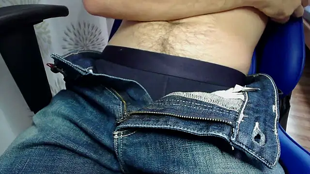 Jonnyyy18teen online show from October 5, 2025, 11:52 am