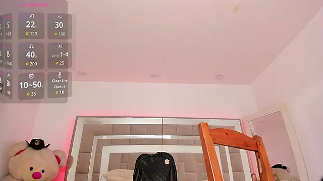 Snapshot of Nicolle_foxy chatting on October 15, 2025, 12:49 pm Nicolle foxy online show from October 15, 2025, 12:49 pm