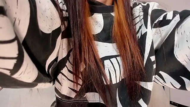 Snapshot of Nicolle_foxy chatting on October 17, 2025, 1:14 pm Nicolle foxy online show from October 17, 2025, 1:14 pm