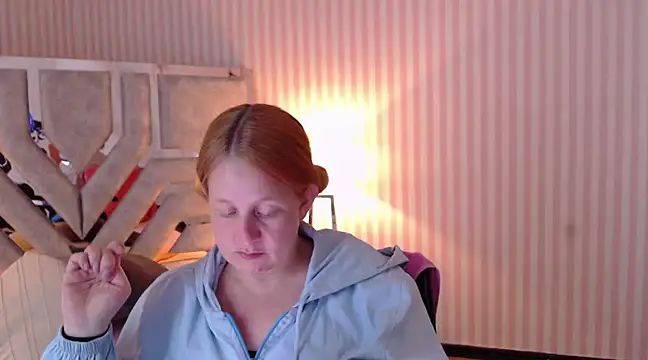 ViioletaMora online show from January 23, 2025, 2:02 am
