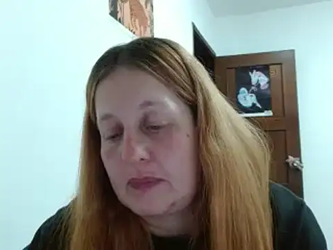 ViioletaMora online show from December 23, 2025, 6:11 am