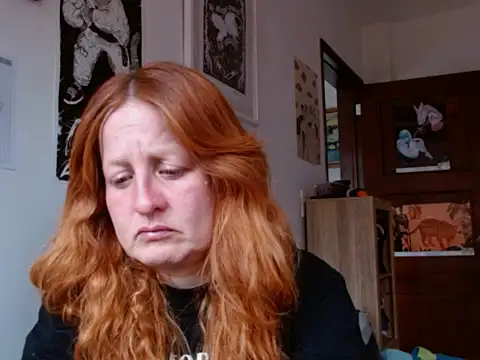 ViioletaMora online show from May 17, 2026, 5:53 pm