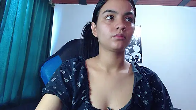 Ariel Zeo1 online show from January 21, 2025, 6:45 pm