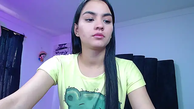 Snapshot of Ariel_Zeo1 chatting on October 10, 2025, 7:35 pm Ariel Zeo1 online show from October 10, 2025, 7:35 pm