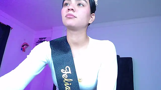 Snapshot of Ariel_Zeo1 chatting on November 13, 2025, 7:57 pm Ariel Zeo1 online show from November 13, 2025, 7:57 pm