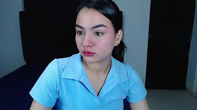 Snapshot of Ariel_Zeo1 chatting on April 1, 2026, 7:22 pm Ariel Zeo1 online show from April 1, 2026, 7:22 pm