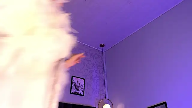 Hannah Borbon online show from January 15, 2025, 3:22 am