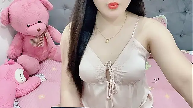 Snapshot of Funikio chatting on October 24, 2025, 1:24 am Funikio online show from October 24, 2025, 1:24 am
