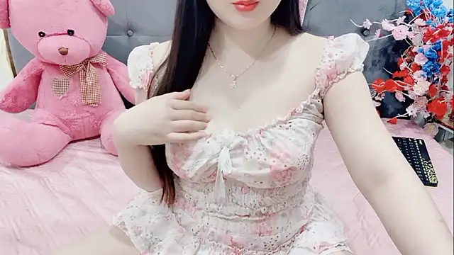 Snapshot of Funikio chatting on February 7, 2026, 1:26 pm Funikio online show from February 7, 2026, 1:26 pm