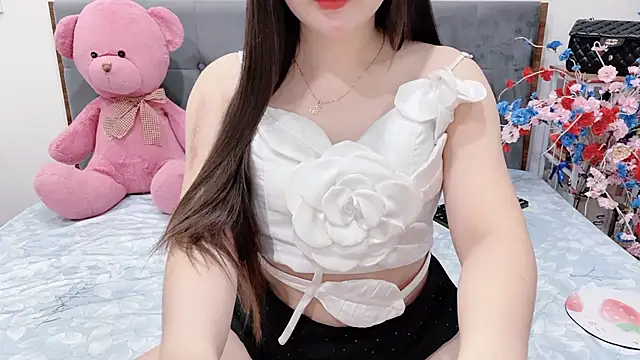 Funikio online show from June 18, 2026, 10:47 pm