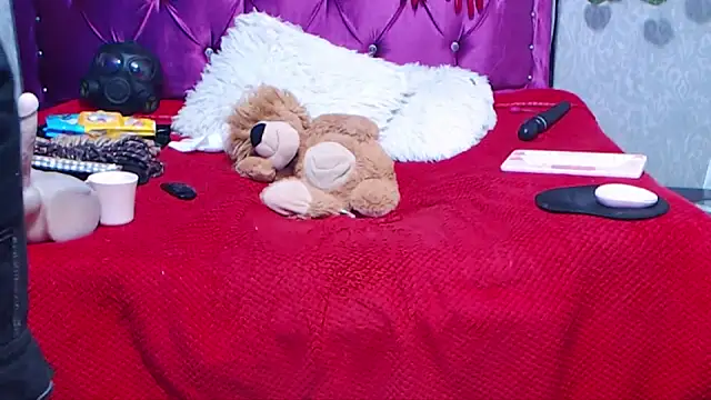 Snapshot of AyshaScott chatting on September 26, 2025, 12:53 pm AyshaScott online show from September 26, 2025, 12:53 pm