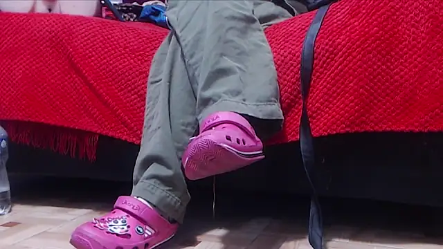 Snapshot of AyshaScott chatting on October 10, 2025, 12:37 pm AyshaScott online show from October 10, 2025, 12:37 pm