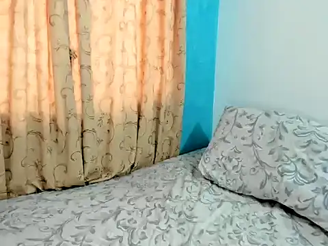 Snapshot of MonicaGarcia_ chatting on March 22, 2025, 11:32 am MonicaGarcia  online show from March 22, 2025, 11:32 am