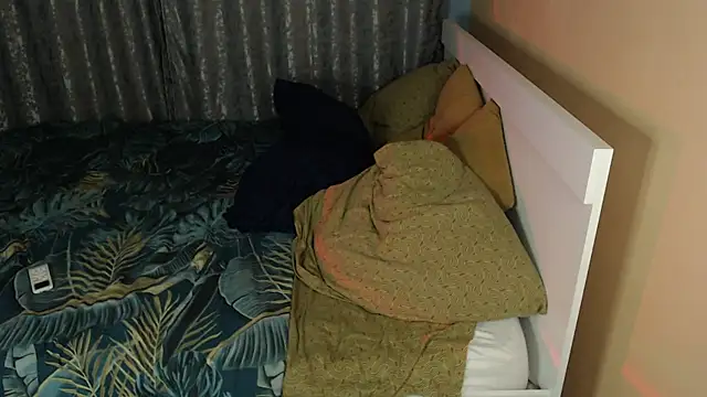 Snapshot of axxxturel chatting on September 22, 2025, 10:45 pm axxxturel online show from September 22, 2025, 10:45 pm