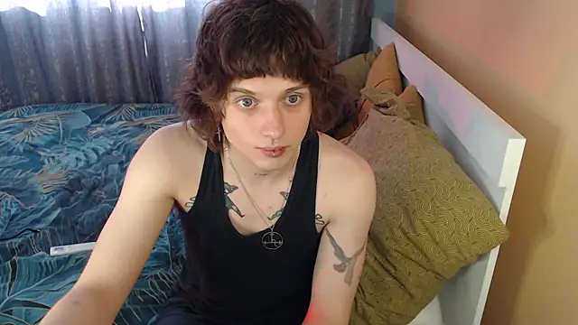 Snapshot of axxxturel chatting on September 23, 2025, 1:25 pm axxxturel online show from September 23, 2025, 1:25 pm