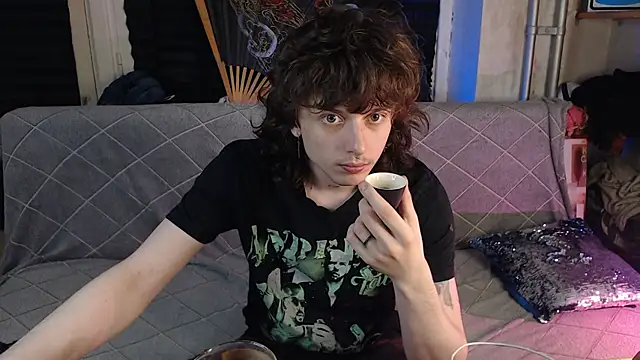 axxxturel online show from June 18, 2026, 10:36 pm